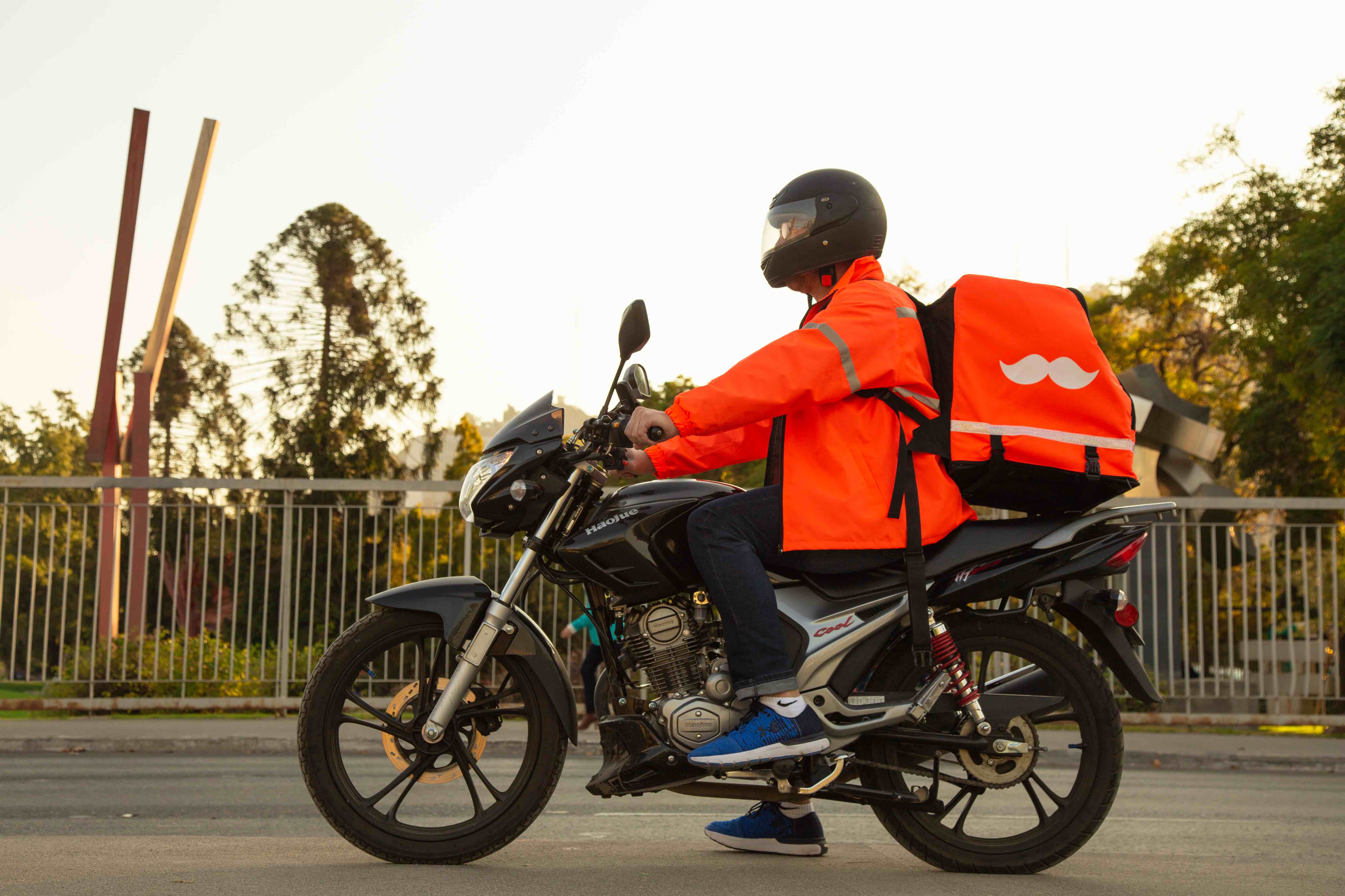 Servicio de entrega a domicilio se convierte en el principal motor de crecimiento para miles de familias