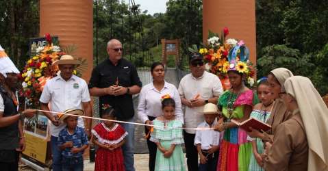 Cobre Panam estrena puente peatonal sobre el Ro San Juan, Distrito Especial Omar Torrijos Herrera