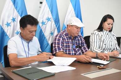 Secretara de Trabajo coadyuva con actividades de mitigacin de la pobreza en Honduras 