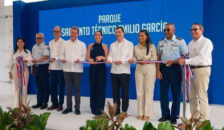 Inauguran mejoras en parque de Base Area de San Isidro con colaboracin de Banco Popular