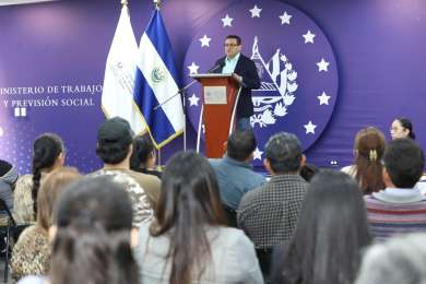 Inicia viaje del primer contingente de trabajadores salvadoreos parte hacia Canad en 2025