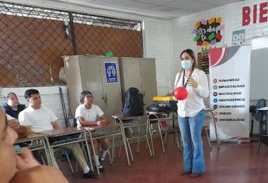 MTPS orienta en materia laboral a jvenes de Chalchuapa, en El Salvador