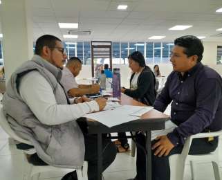 Realizan entrevistas para otorgar empleos dignos en San Salvador y Usulutn, El Salvador